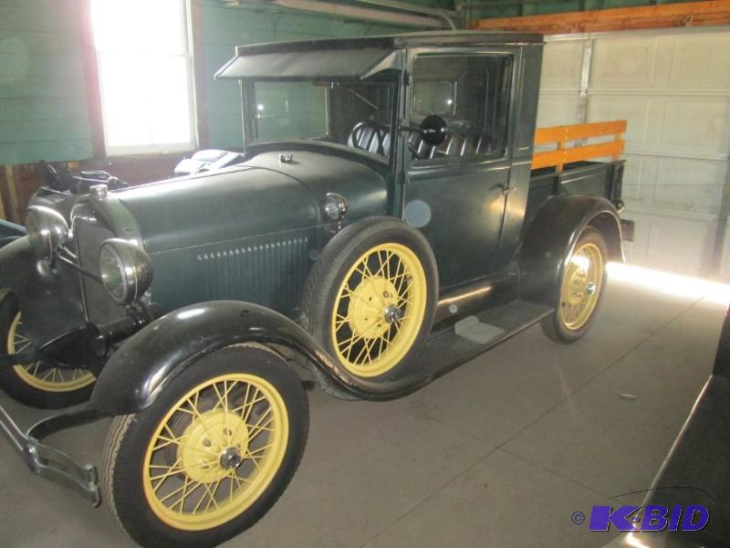 lot 2 image: 1930 Ford Model T Pickup