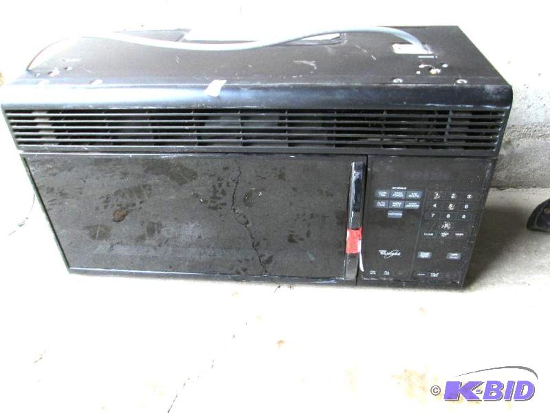 lot 18 image: Microwave  stove hood combo, 1 cu ...