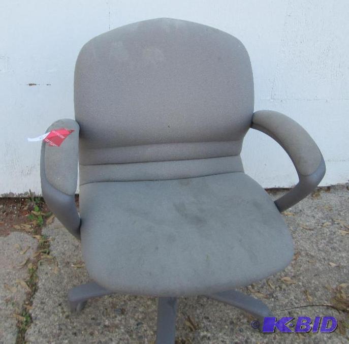 lot 57 image: Office  desk chair on wheels...