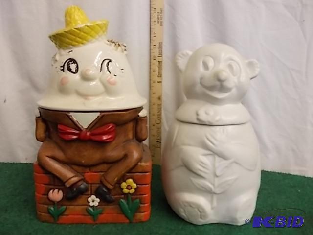 lot 12 image: &nbspHumpty Dumpty&nbspCookie Jar...