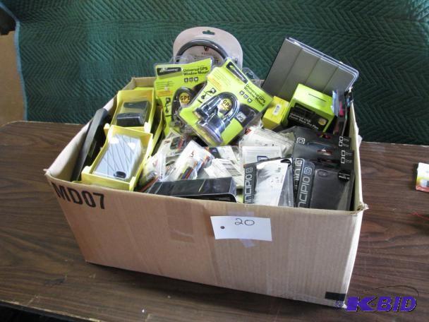 Box of misc Electronic accessories....