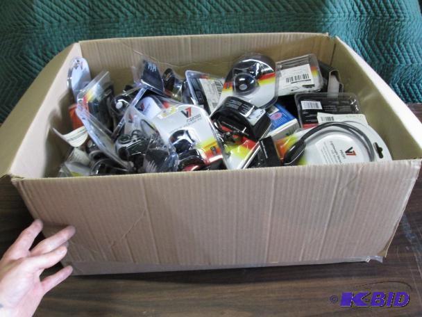 Box of misc Electronic accessories....
