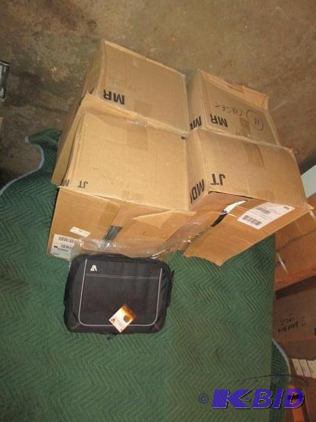 V7 vantage frontloader laptop cases...