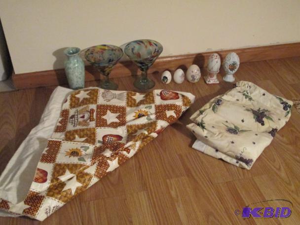 Lot of home decor and glass eggs....