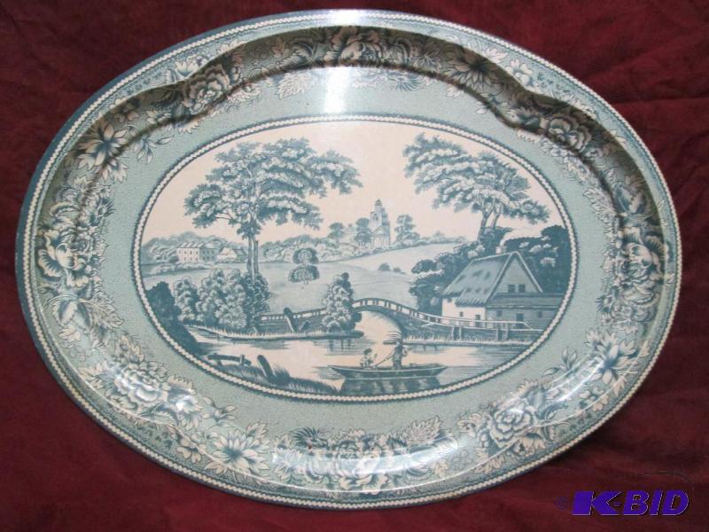 Daher decorated metal tray featurin...