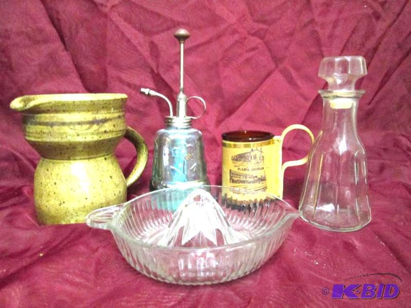 Miscellaneous kitchen items. Oil bo...