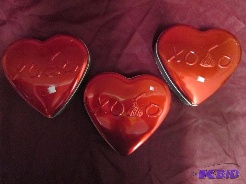 3 heart shaped tins in good conditi...
