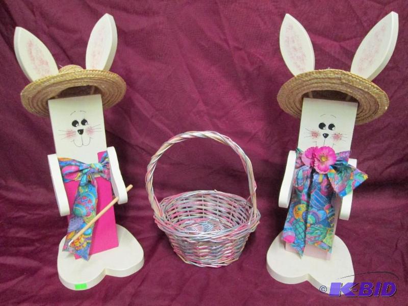 Small lot of Easter decorations....