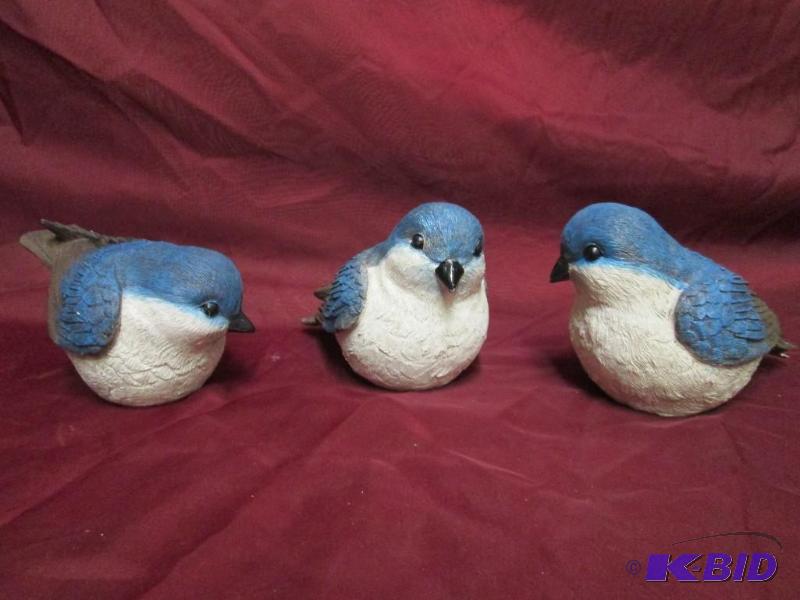Set of 3 resin bluebirds. Perfect f...
