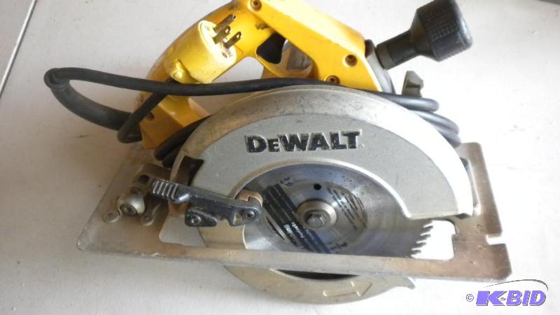 Dewalt Circular Saw