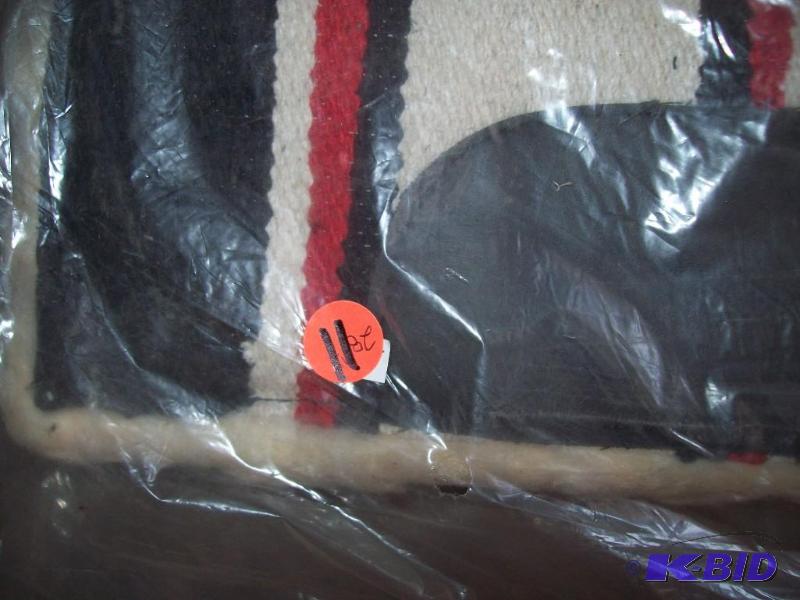 lot 11 image: Saddle blanket item 11...