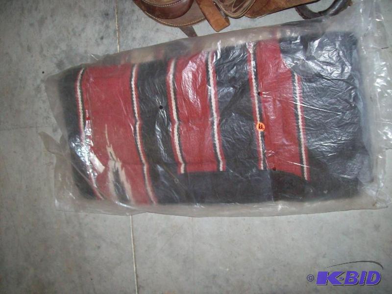 lot 12 image: Saddle blanket item 12...