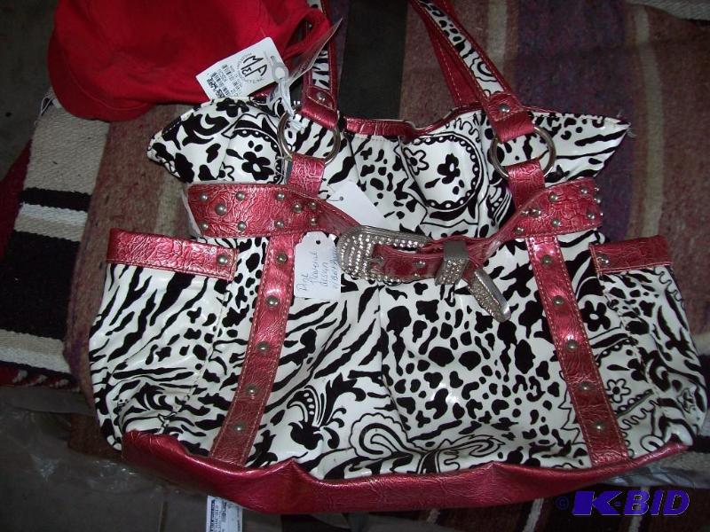 lot 26 image: Purse with bling -Baseball capw p...