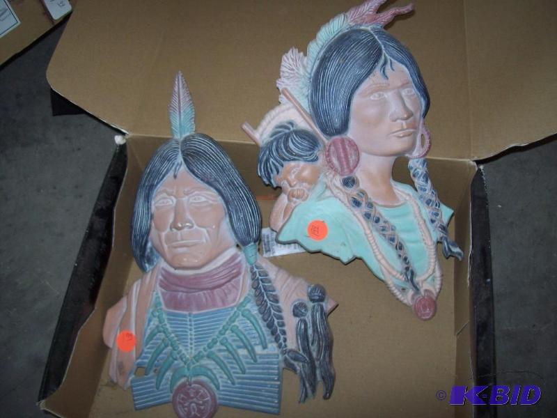 lot 29 image: Decorative items -male and female i...
