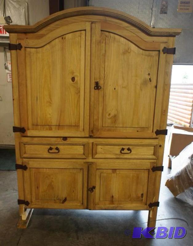 Entertainment Center  Armoire. Dam...