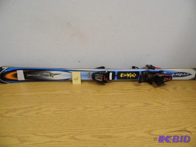 Skis