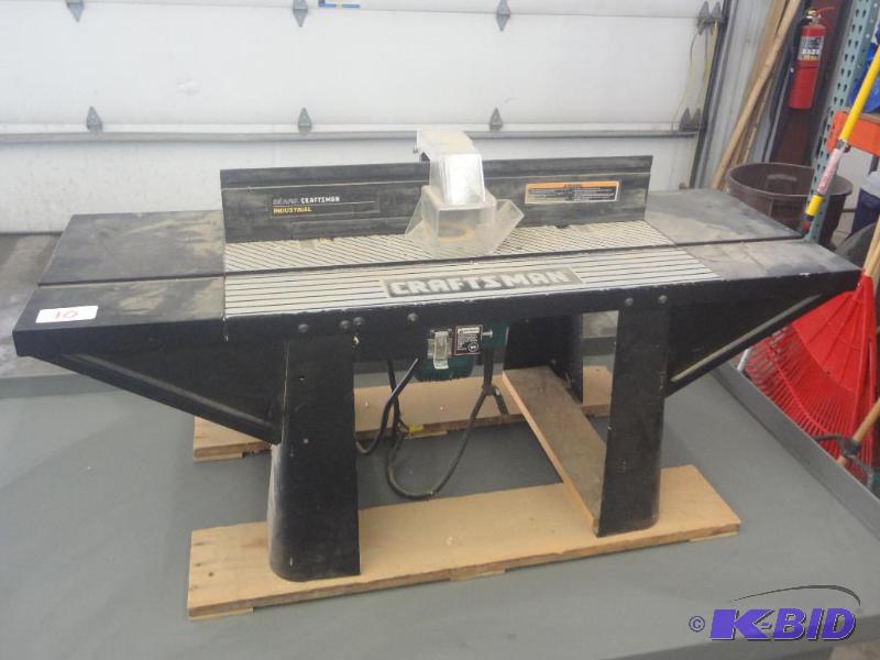 lot 10 image: Craftsman Bench Top Router Table With Makita ...