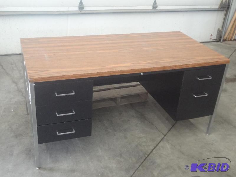 lot 105 image: 5-Drawer Steel Desk...