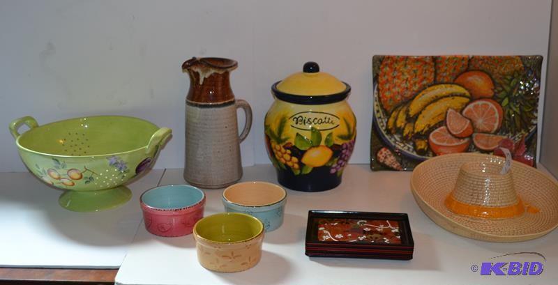 lot 123 image: Ceramic Cowboy hat shaped platter f...