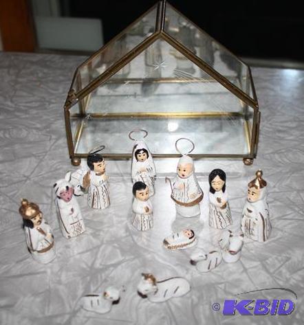 lot 129 image: Nativity scene with glass manger 6&...