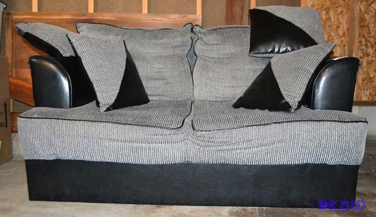 lot 42 image: Comfortable couch 58" long...