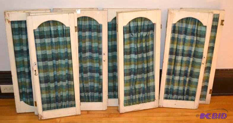 lot 65 image: 35 Vintage indoor farmhouse shutter...