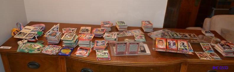 lot 71 image: Baseball cards Football cards Olymp...