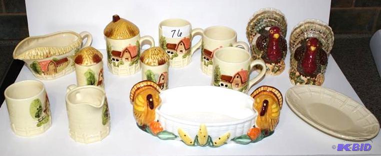 lot 76 image: Thanksgiving ceramic set. Two turke...