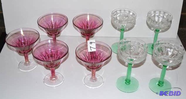 lot 79 image: Pink glass champagne glasses. Set o...