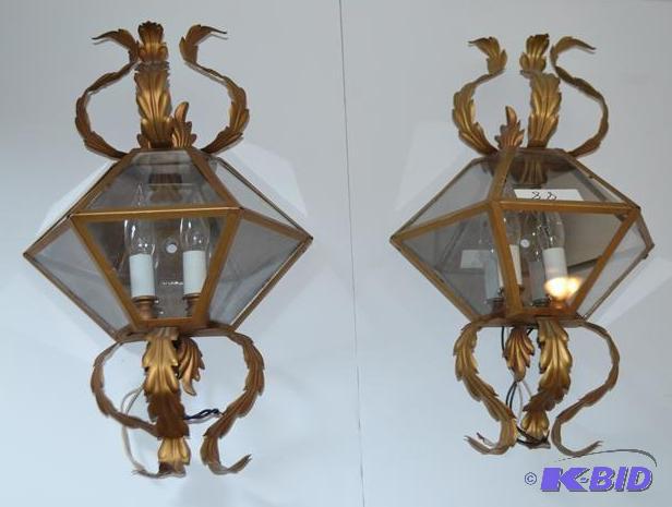 lot 88 image: Vintage Wall sconce set, 8 x12"...