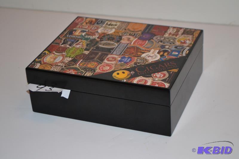 lot 93 image: Cigar humidor wooden box...