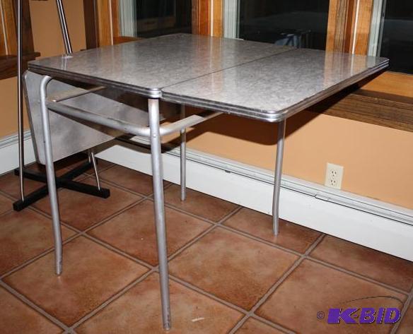 lot 99 image: Retro drop leaf table. 30x20 with l...