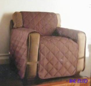 lot 71 image: Furniture Protector - CHAIR COVER -...