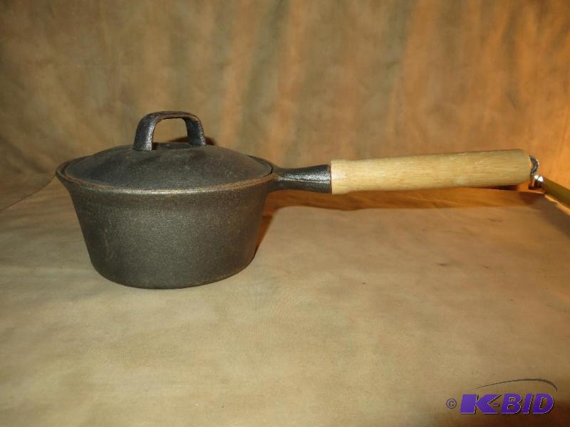 Cast Iron Pot with Wooden Handle and Lid