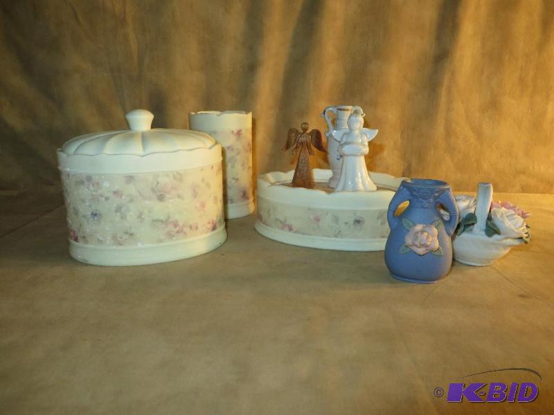3 - Piece Bath Set, Angels, Collectibles, and Vintage