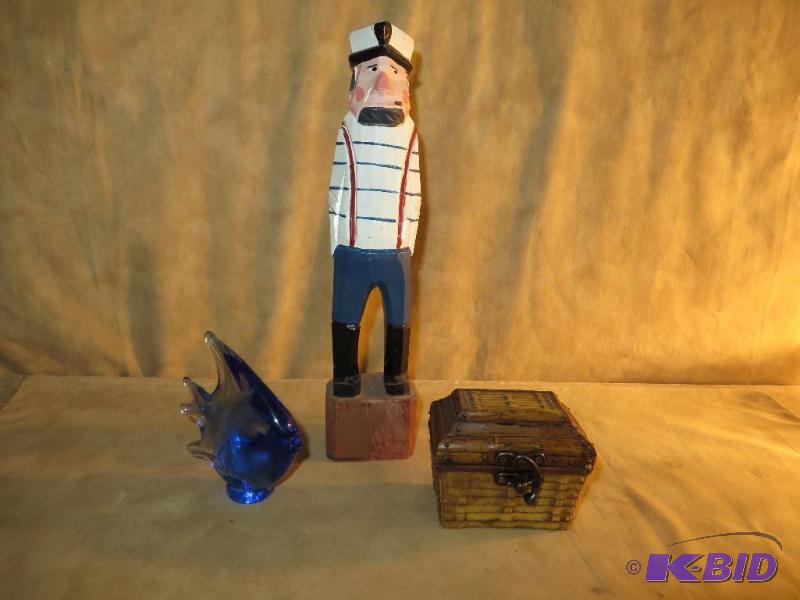 Cobalt Sunfish, CAPTAIN of the Ship, Pirate Chest