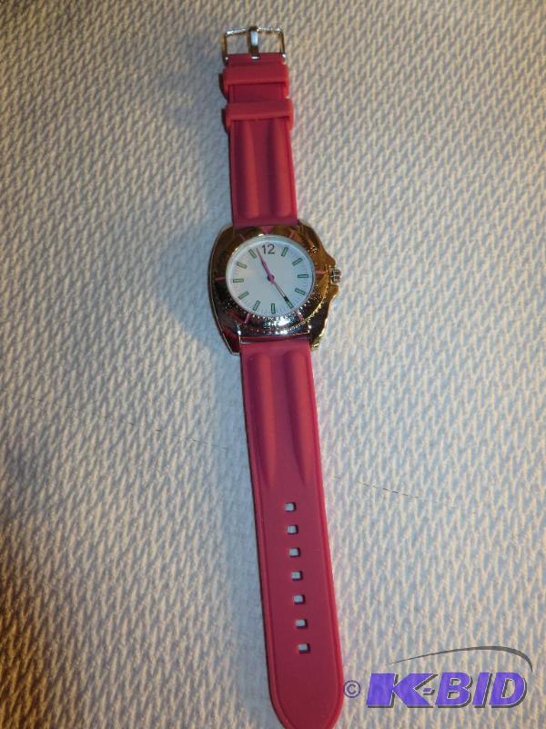 New Ladies Pink Watch