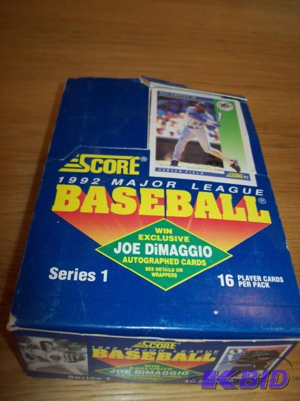 Baseball cards from 1992 -box opene...