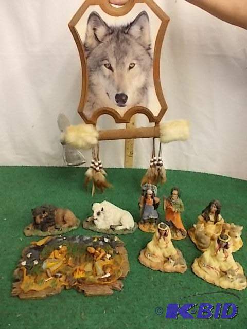 Box Lot of SW Figurines&nbsp...