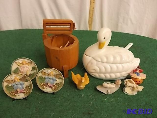 Toy Wringer Washer, Ceramic Goose, ...