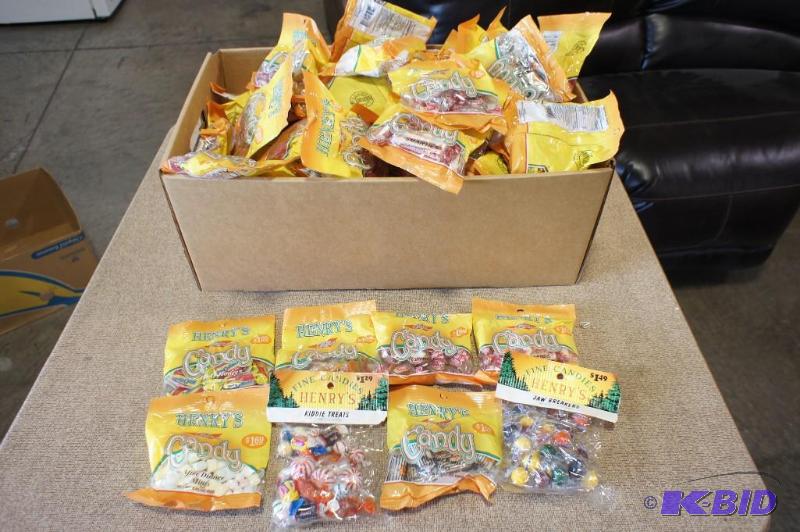 lot 44 image: Henry Brand Tootsie Rolls, Gummie B...