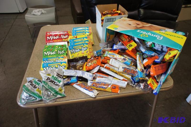 lot 64 image: Variety Snack Lot to include 15 bo...