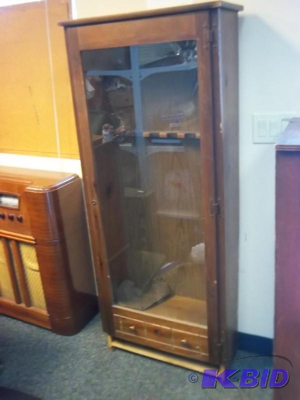 Wood Gun Display Case - Locked, No ...