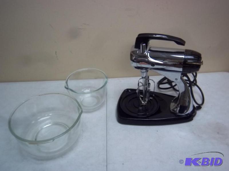 Vintage Sunbeam Mixmaster Mixer Wit...