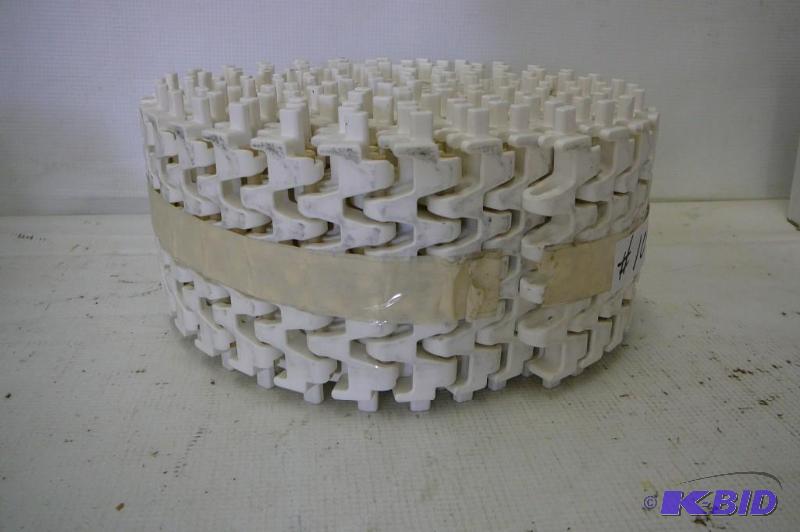 lot 104 image: Chain white 4-34&quotw x&nbsp10f...