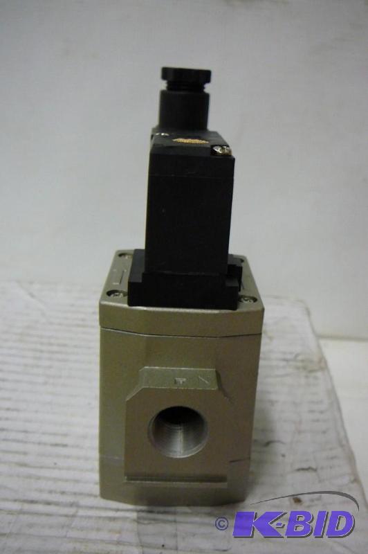 lot 115 image: SMC FLT NAV3000-N03-5DZ 2 count NEW...