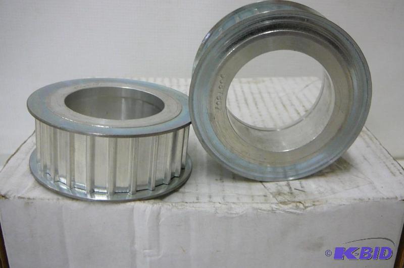 lot 188 image: Aluminum pulleys 3-14 x 1-14 wide...