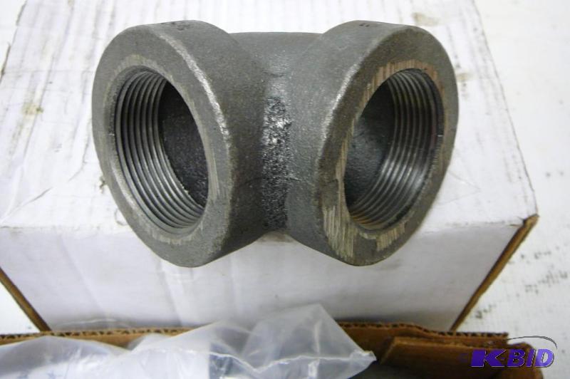 lot 195 image: Pipe fittings elbow 90 degree x 1-1...