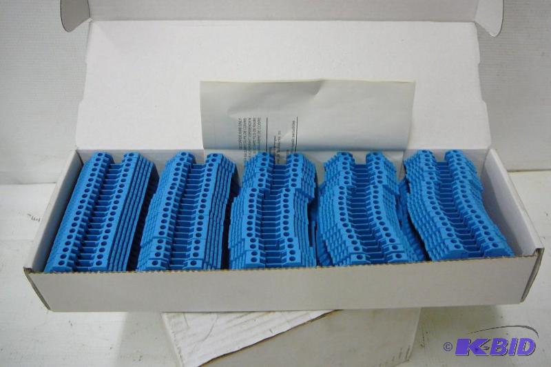 lot 47 image: A&ampB 1492-J3-B term block blue 1...