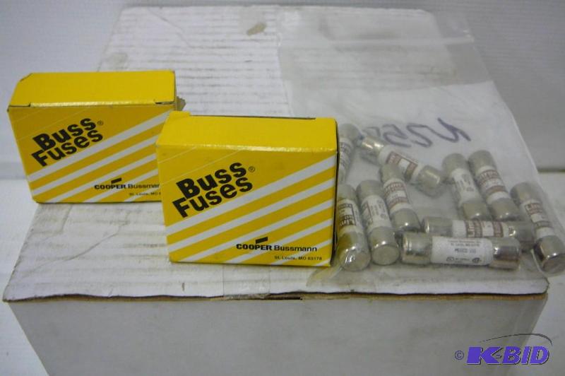 lot 58 image: Buss fuses KTK-10&nbsp 20 count &n...